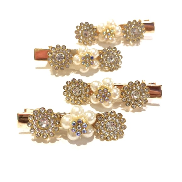 Set Of 4 Rhinestone Hair Clips Barrettes Gold Tone Updos Pearl Flo… - Picture 1 of 6